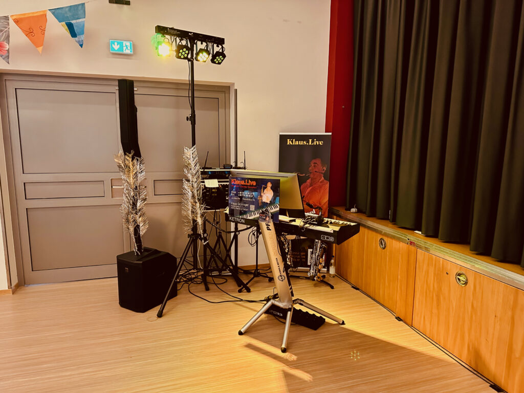 Birndorf Bürgersaal - Klaus.Live Bühnenaufbau